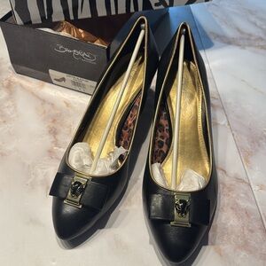 Black Leather Heels with Leopard and Bow